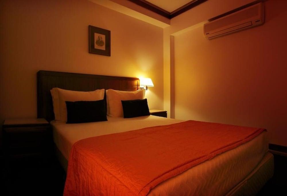 Galeria Suite Hotel Aveiro Exterior foto